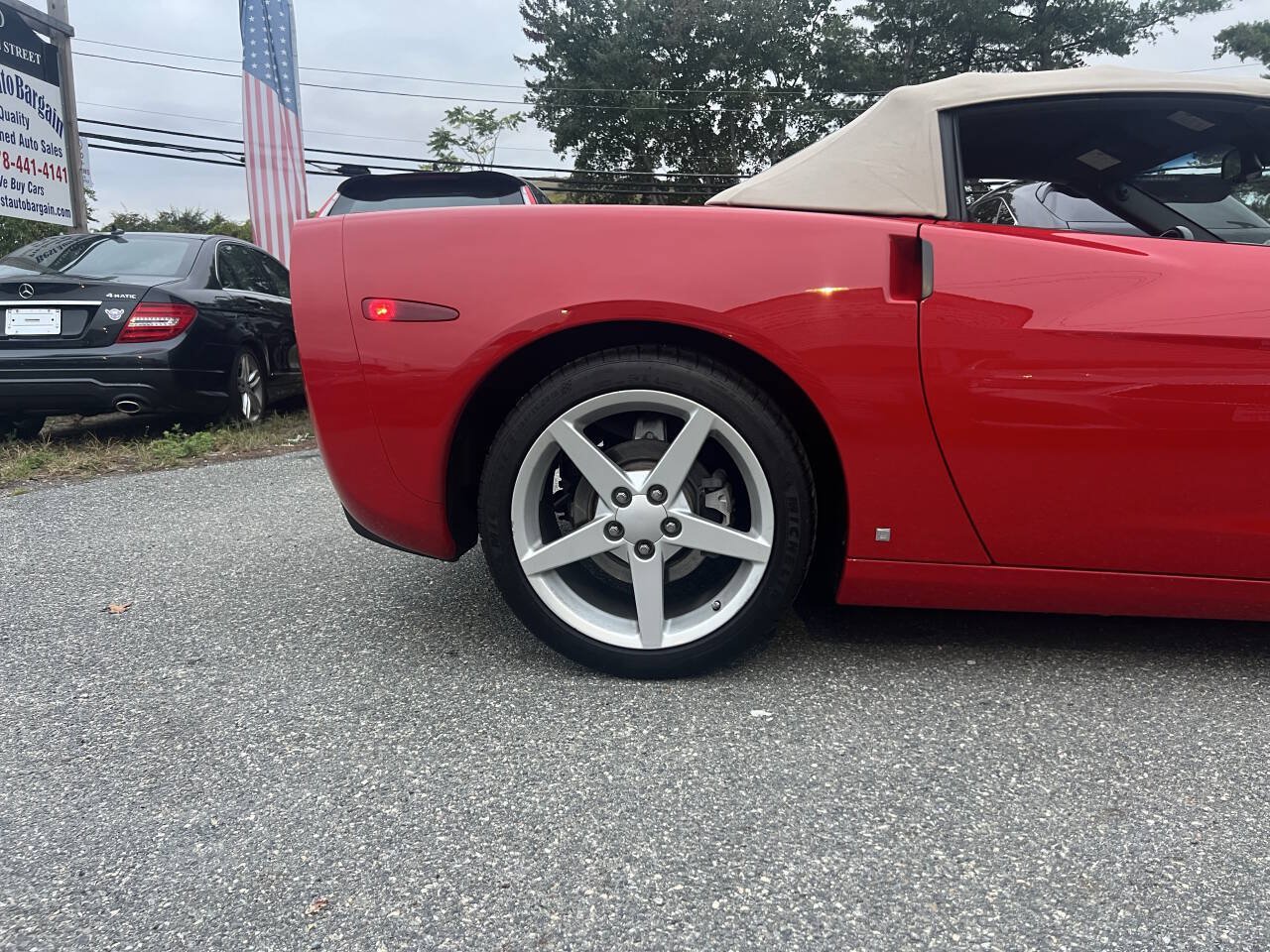 Used 2006 Chevrolet Corvette Convertible w/ Preferred Equipment Group RWD image 20