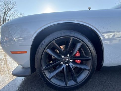 Used 2020 Dodge Challenger R/T w/ Shaker Package image 10