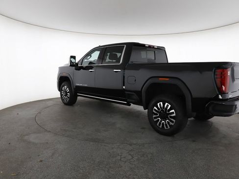 Used 2025 GMC Sierra 2500 Denali Ultimate w/ Max Trailering Package AWD/4WD image 9