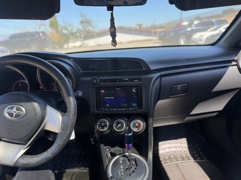 Used 2011 Scion tC image 16