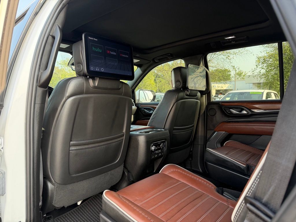 Used 2023 GMC Yukon Denali Ultimate AWD/4WD image 27