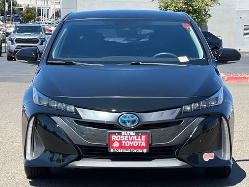 Used 2020 Toyota Prius Prime XLE FWD image 10