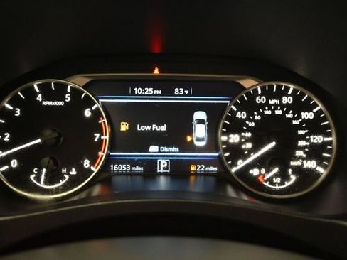 Used 2025 Nissan Altima 2.5 SR FWD image 19