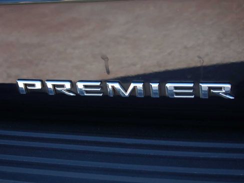 Used 2023 Chevrolet Tahoe Premier AWD/4WD image 17