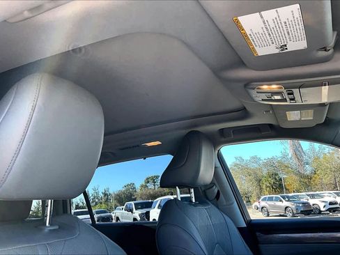 Used 2021 Toyota Highlander Platinum image 14