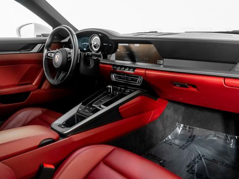 Used 2021 Porsche 911 Carrera 4S image 51