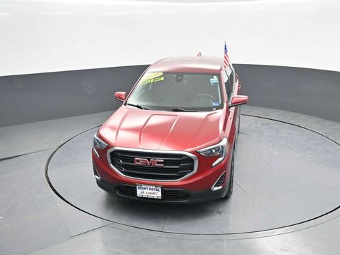 Used 2020 GMC Terrain SLE image 28