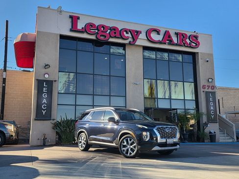 Used 2020 Hyundai Palisade SEL image 2