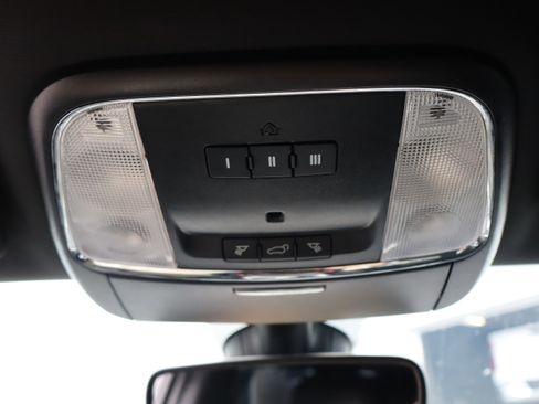 Used 2018 Jeep Grand Cherokee Altitude image 27