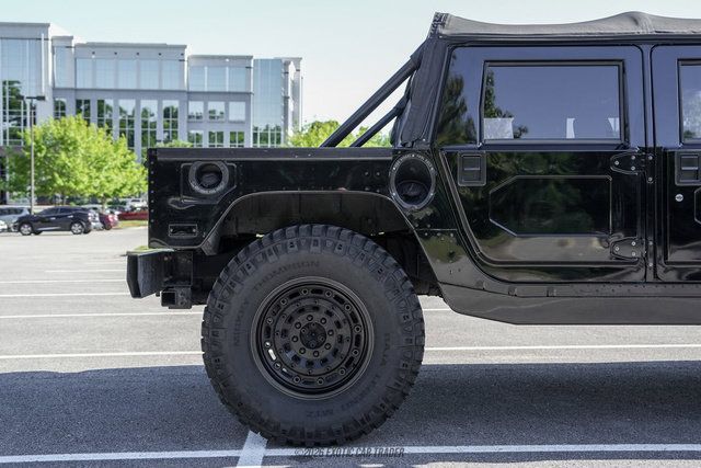 Used 2003 HUMMER H1 4-Door Open Top AWD/4WD image 10