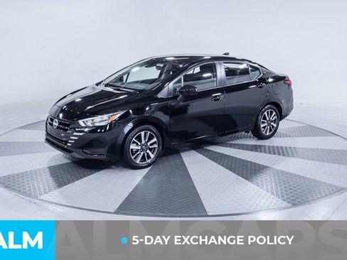 Used 2025 Nissan Versa SV FWD image 3