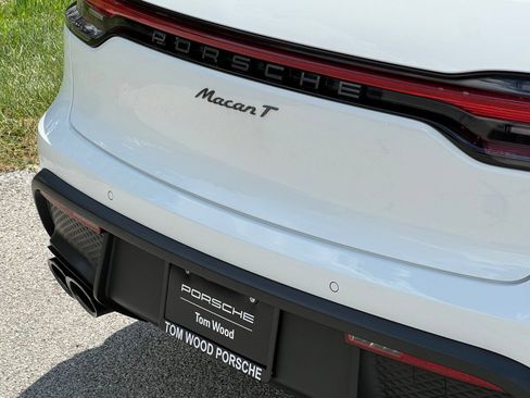 Certified 2026 Porsche Macan Turbo AWD/4WD image 11