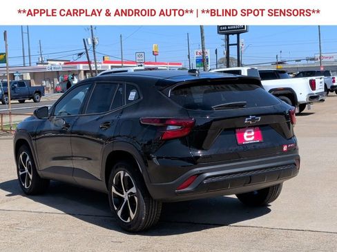 New 2026 Chevrolet Trax RS w/ Sunroof Package image 6