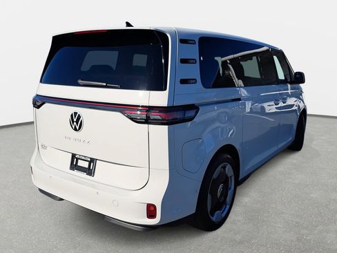 New 2025 Volkswagen ID. Buzz Pro S image 3