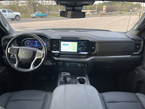 Used 2024 Chevrolet Silverado 1500 RST image 7