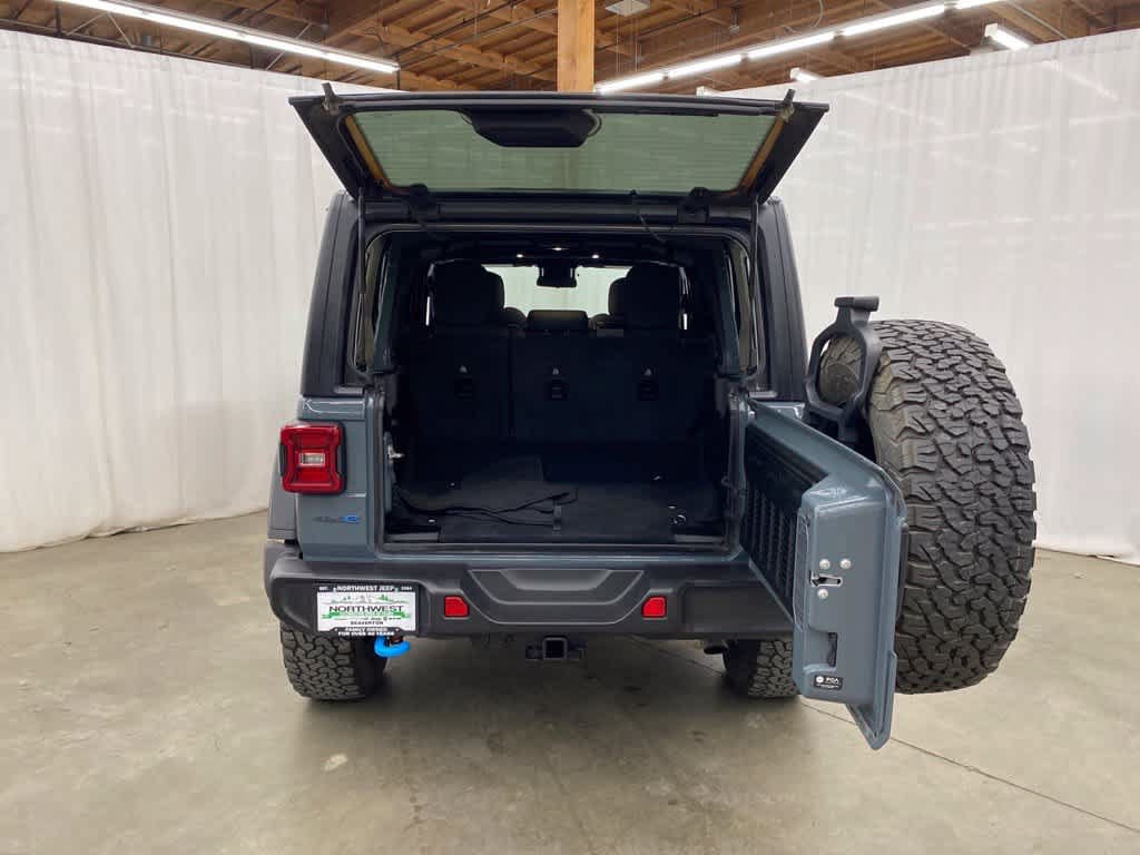 Used 2024 Jeep Wrangler Unlimited Rubicon 4xe AWD/4WD image 29