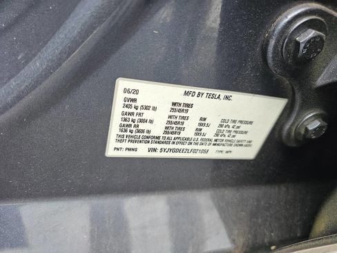 Used 2020 Tesla Model Y Long Range image 25