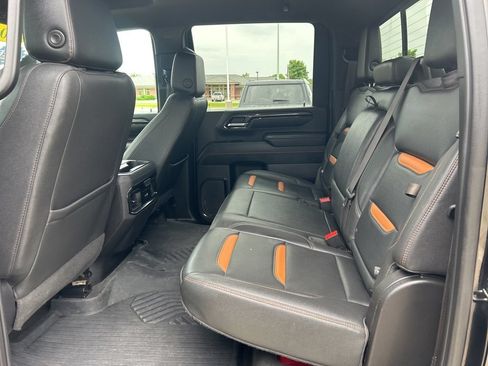 Used 2024 GMC Sierra 2500 AT4 w/ Technology Package AWD/4WD image 15