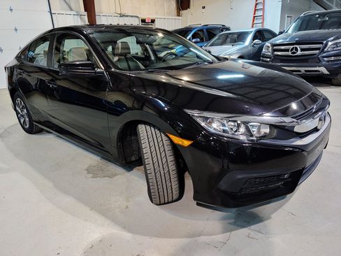 Used 2016 Honda Civic EX image 9