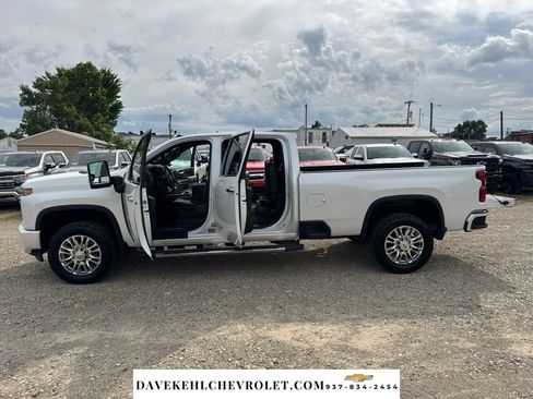 Used 2022 Chevrolet Silverado 3500 High Country w/ Z71 Off-Road Package AWD/4WD image 11