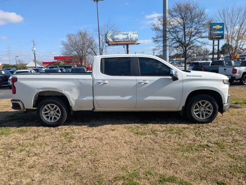 Used 2019 Chevrolet Silverado 1500 LT w/ All-Star Edition image 3
