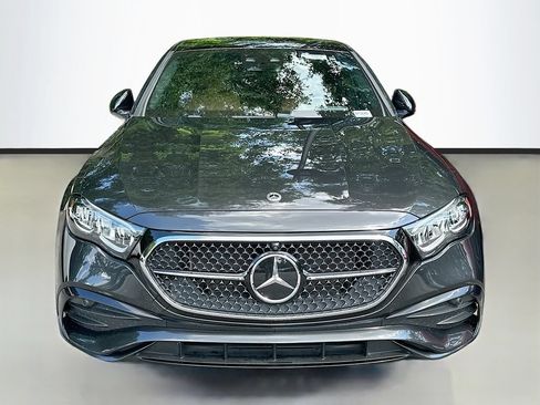 Used 2025 Mercedes-Benz E 350 Sedan image 2