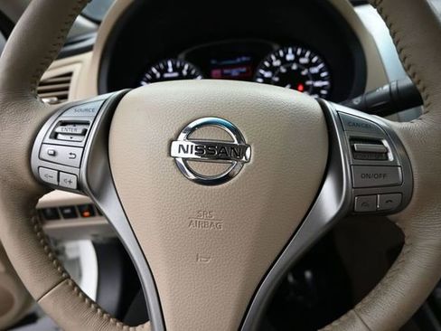 Used 2015 Nissan Altima 2.5 SL w/ Technology Package FWD image 14