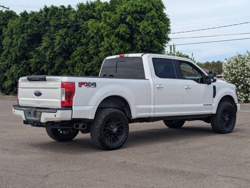 Used 2019 Ford F250 Lariat w/ Lariat Ultimate Package AWD/4WD image 3