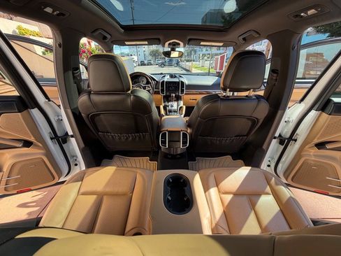 Used 2017 Porsche Cayenne S Platinum w/ Premium Package (PJW) image 19