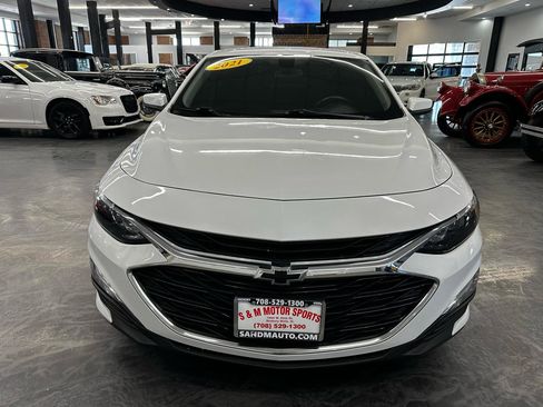 Used 2021 Chevrolet Malibu RS FWD image 2