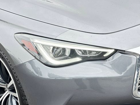 Used 2018 INFINITI Q60 3.0t Luxe w/ Sensory Package 3.0T Luxe image 10