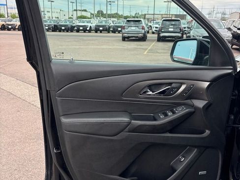 Used 2022 Chevrolet Traverse Premier w/ LPO, Floor Liner Package AWD/4WD image 12