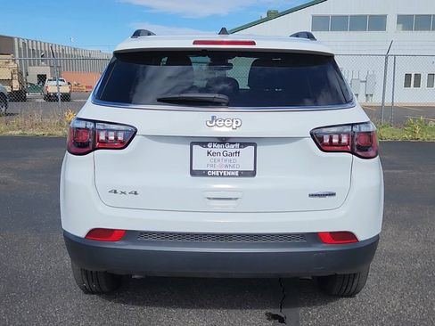 Used 2023 Jeep Compass Latitude image 21