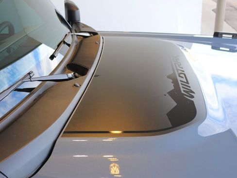 Used 2024 Ford Bronco Wildtrak image 13