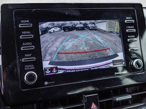 Used 2022 Toyota Camry SE w/ Convenience Package image 18