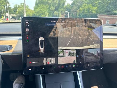 Used 2019 Tesla Model 3 Long Range AWD/4WD image 32