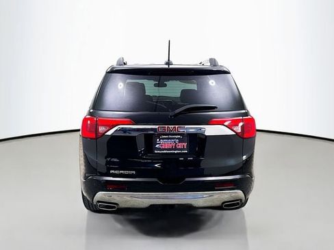 Used 2017 GMC Acadia Denali w/ Technology Package FWD image 7