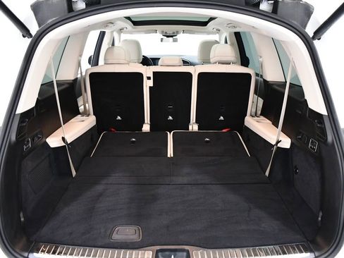 Used 2022 Mercedes-Benz GLS 450 4MATIC image 24