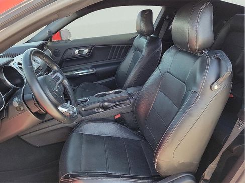 Used 2020 Ford Mustang Premium image 13