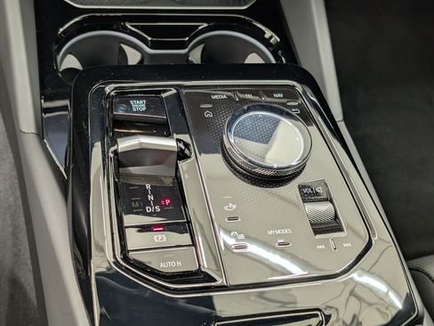 Certified 2026 BMW 530i w/ Premium Package image 20