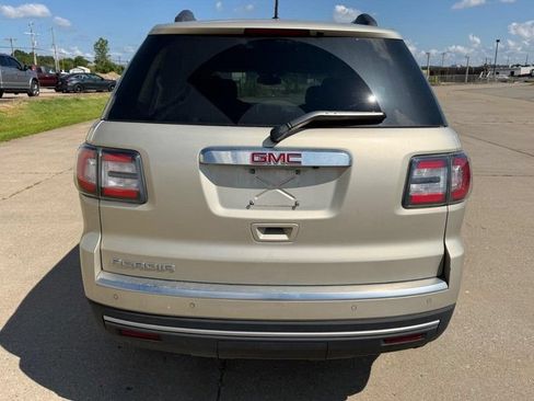 Used 2015 GMC Acadia SLT FWD image 4