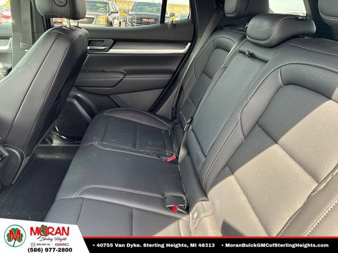 Used 2025 GMC Terrain Elevation w/ Elevation Premium Package AWD/4WD image 12