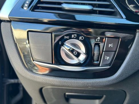 Used 2023 BMW 530e xDrive w/ Executive Package image 21