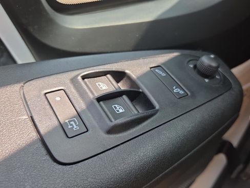 Used 2023 RAM ProMaster 2500 w/ Interior LED Lighting Group FWD image 20