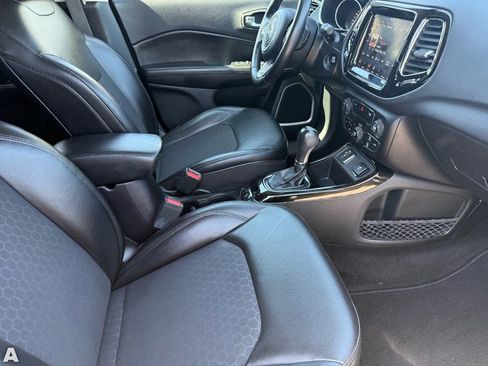 Used 2019 Jeep Compass Altitude image 30