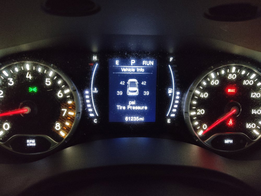 Used 2020 Jeep Renegade Latitude FWD image 23