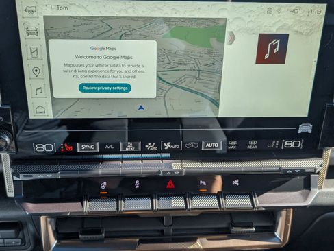 Certified 2025 GMC Hummer EV 3X w/ LPO, Sport Package image 31