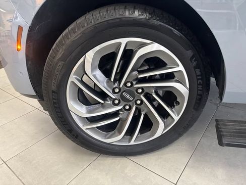 Used 2025 Lincoln Navigator Reserve AWD/4WD image 28