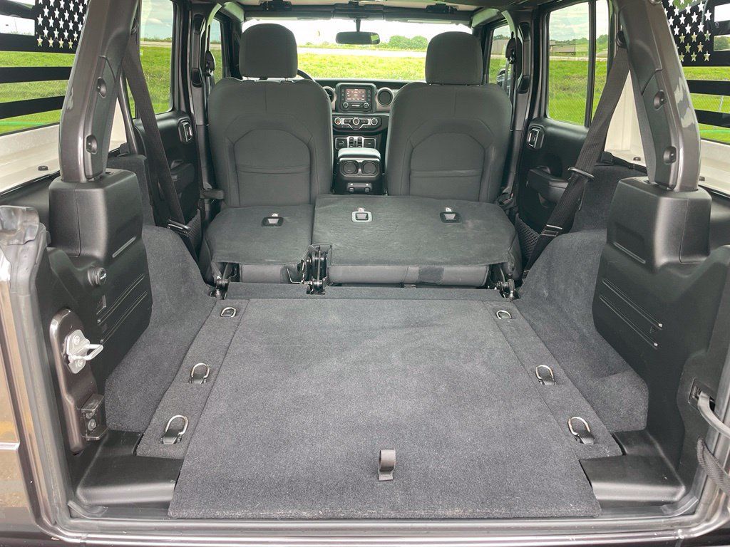 Used 2020 Jeep Wrangler Unlimited Sport AWD/4WD image 28