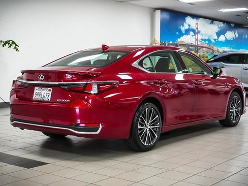 Certified 2025 Lexus ES 300h 300h image 6